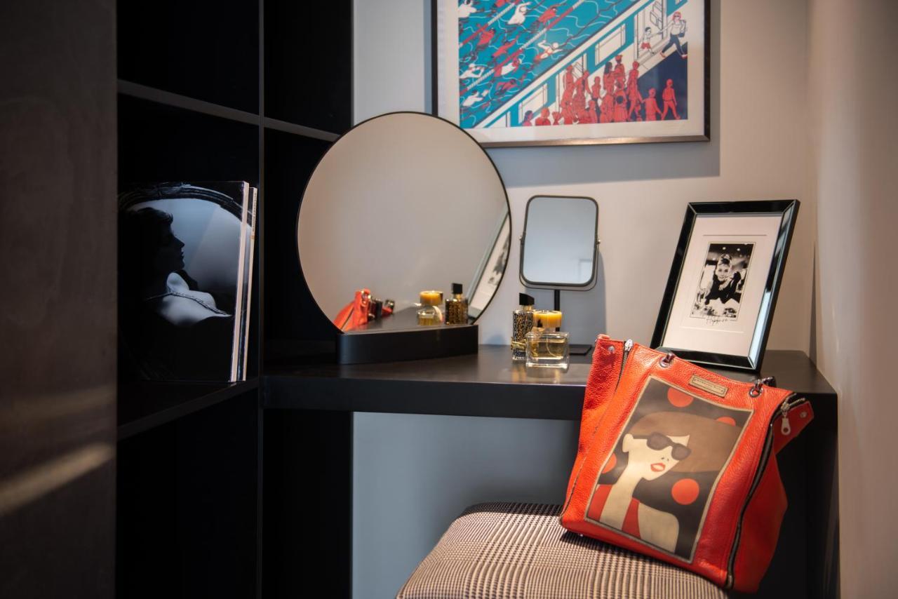 Mom'Art Hotel Paris Luaran gambar