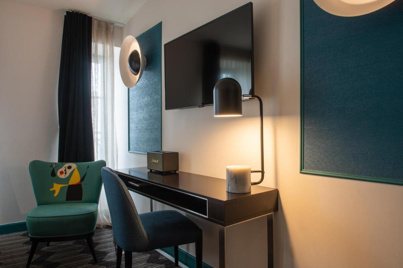 Mom'Art Hotel Paris Luaran gambar