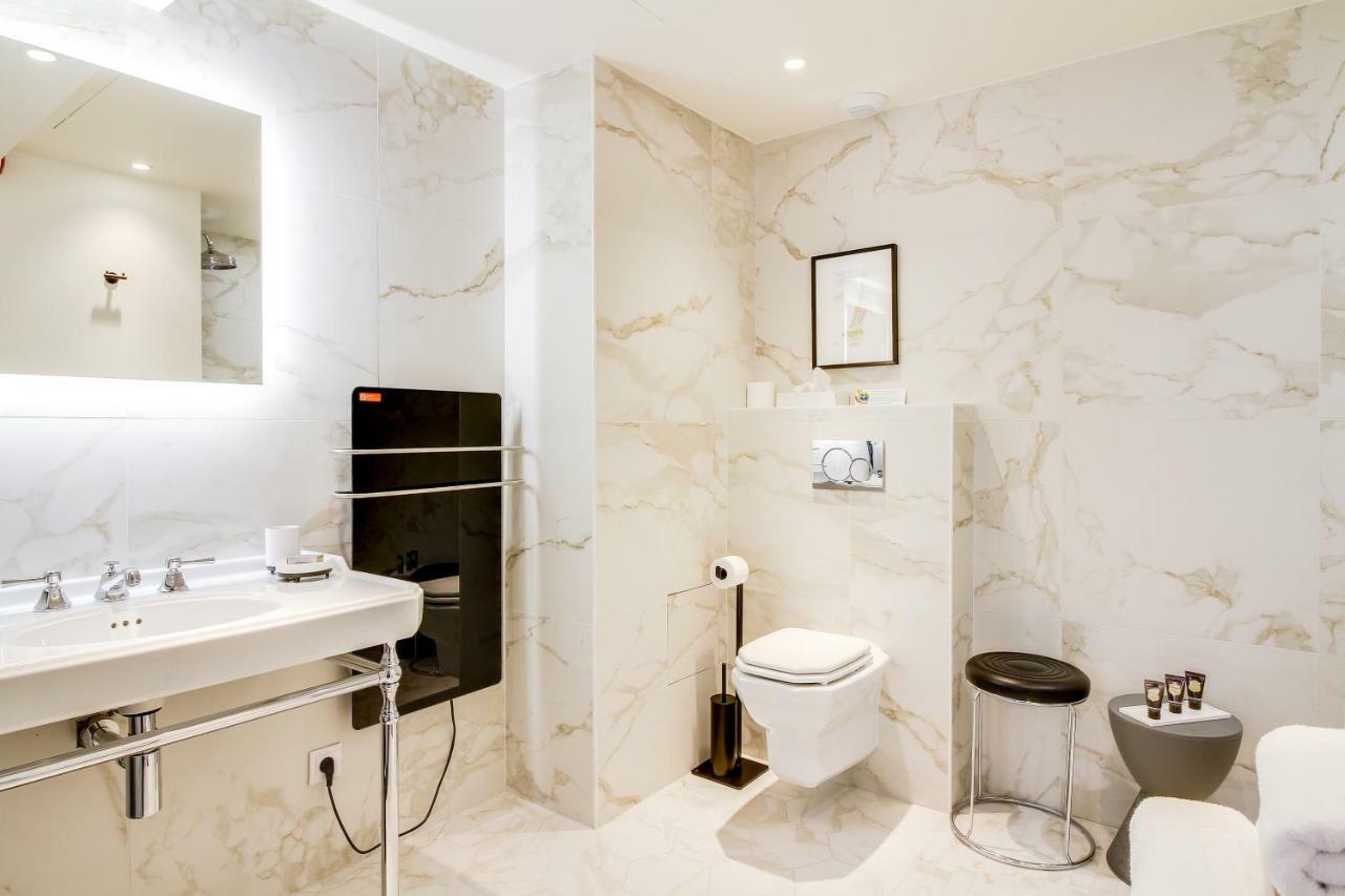 Mom'Art Hotel Paris Luaran gambar