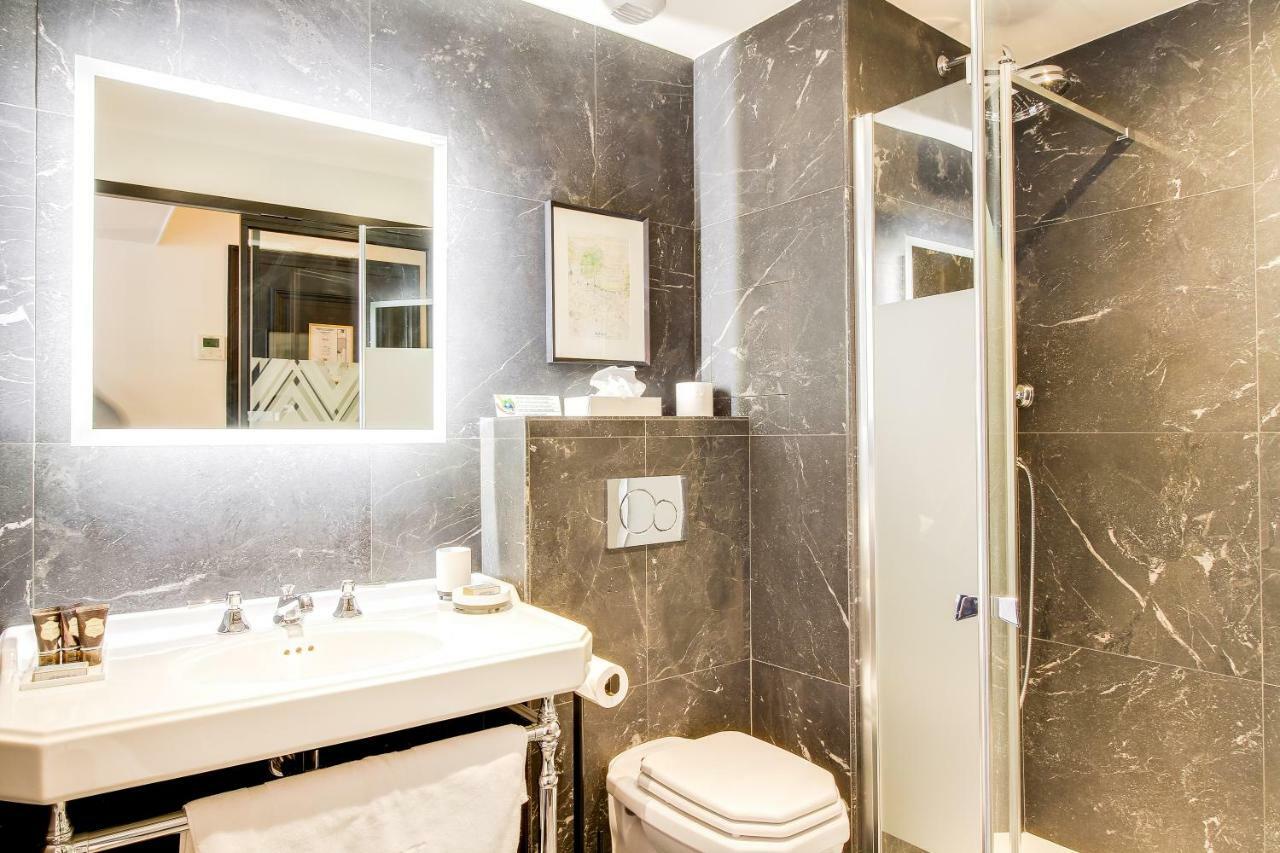 Mom'Art Hotel Paris Luaran gambar